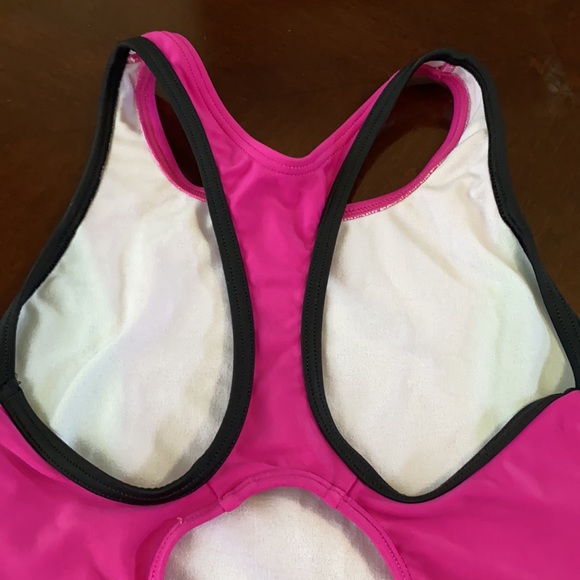 Speedo Girls one piece swim suit - Picture 4 of 4
